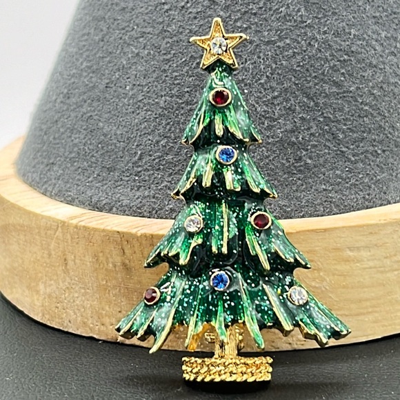 Eisenberg Ice Jewelry - Vintage Eisenberg ice rhinestone green enamel gold tone Christmas tree brooch
